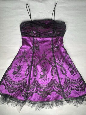 Vintage Morgan & Co Dress Size 9/10 Purple Satin Black Lace Corset Back